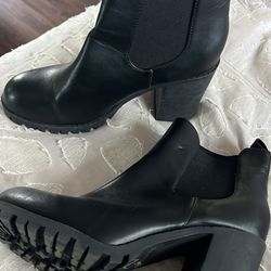 Short Black Heeled Boots 