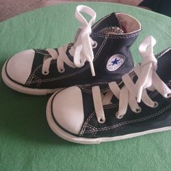 Kids Black Hightop Converse Size 9