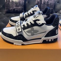 LOUIS VUITTON TRAINER SNEAKERS