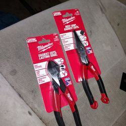 Milwaukee snips And needle nose pliers