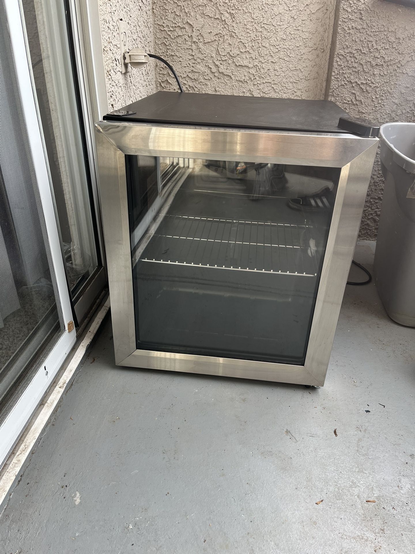 Edgestar Mini Fridge