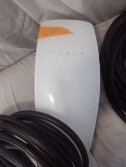 Tesla wall charger Model 1734412-02-D