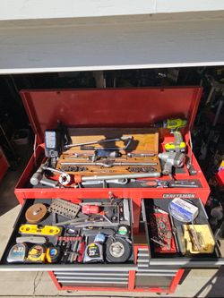 Craftsman Heavy Duty Rolling Toolbox Full With Tools Including Keys All You Need To Get The Work Done