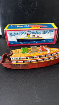 Vintage 1950’s tin toy  "Motorloses Motorboot Patt-Patt!"  candle-powered steam boat in it’s original box in amazing condition