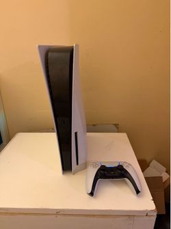 PS5 Disc Edition w/ White Controller – Clean & Ready
