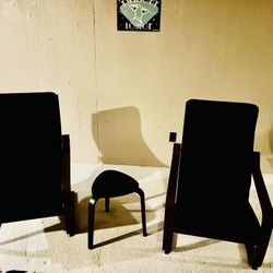 IKEA Poang Chairs W/table