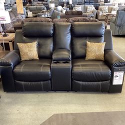 Kempten Reclining Loveseat 