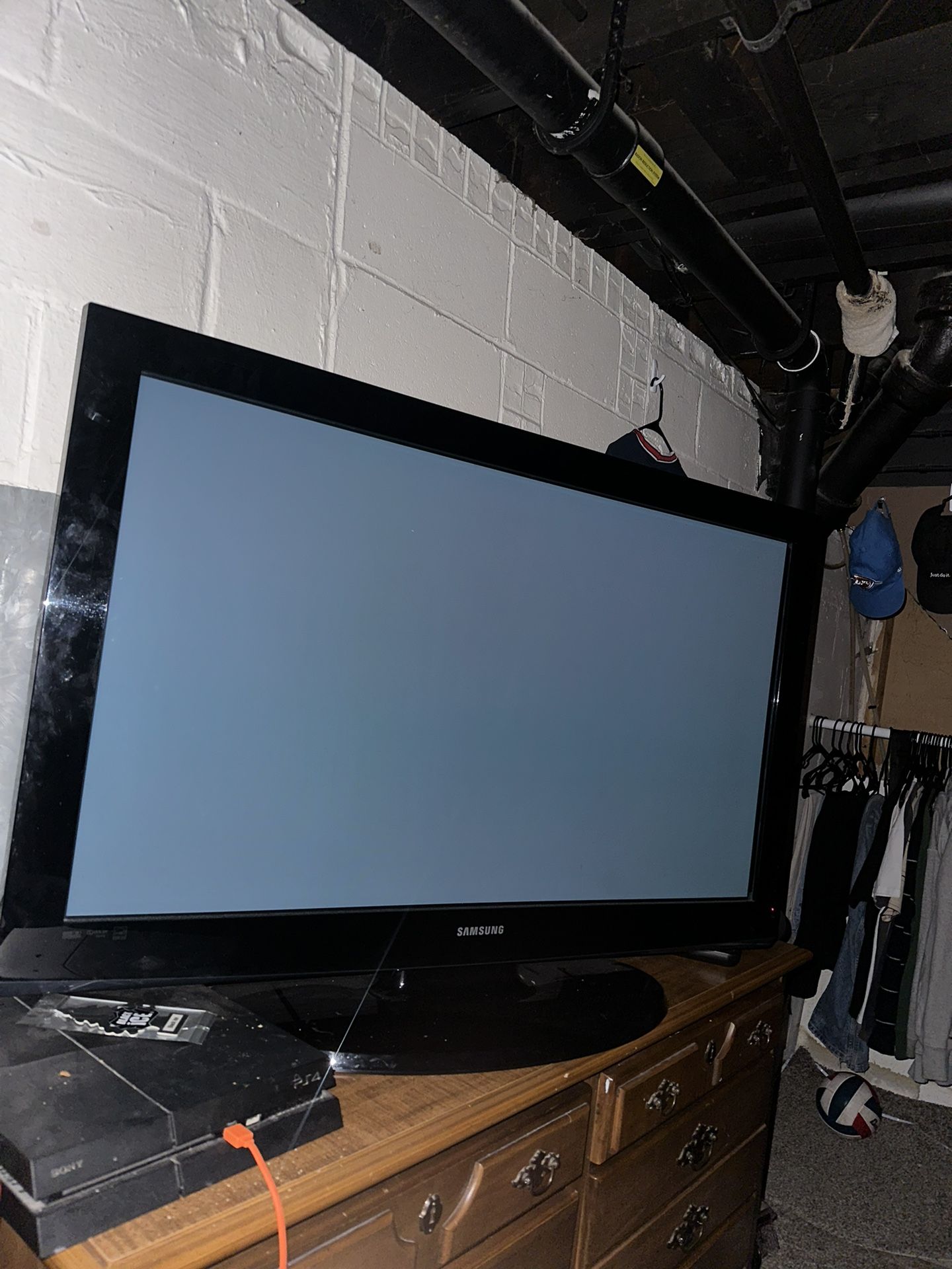 Samsung - 42" Class / 720p / 600Hz / Plasma HDTV
