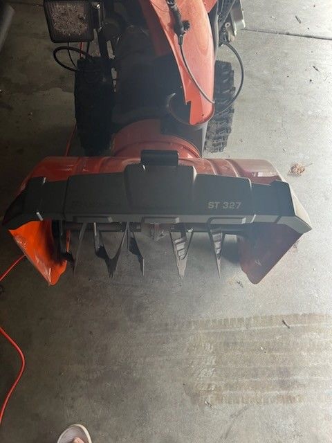 Husqvarna Snow Blower 5hrs!