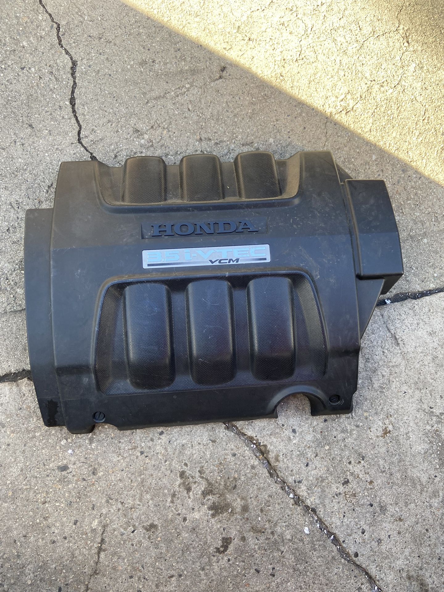 Honda 05-10 Odyssey Engine Cover