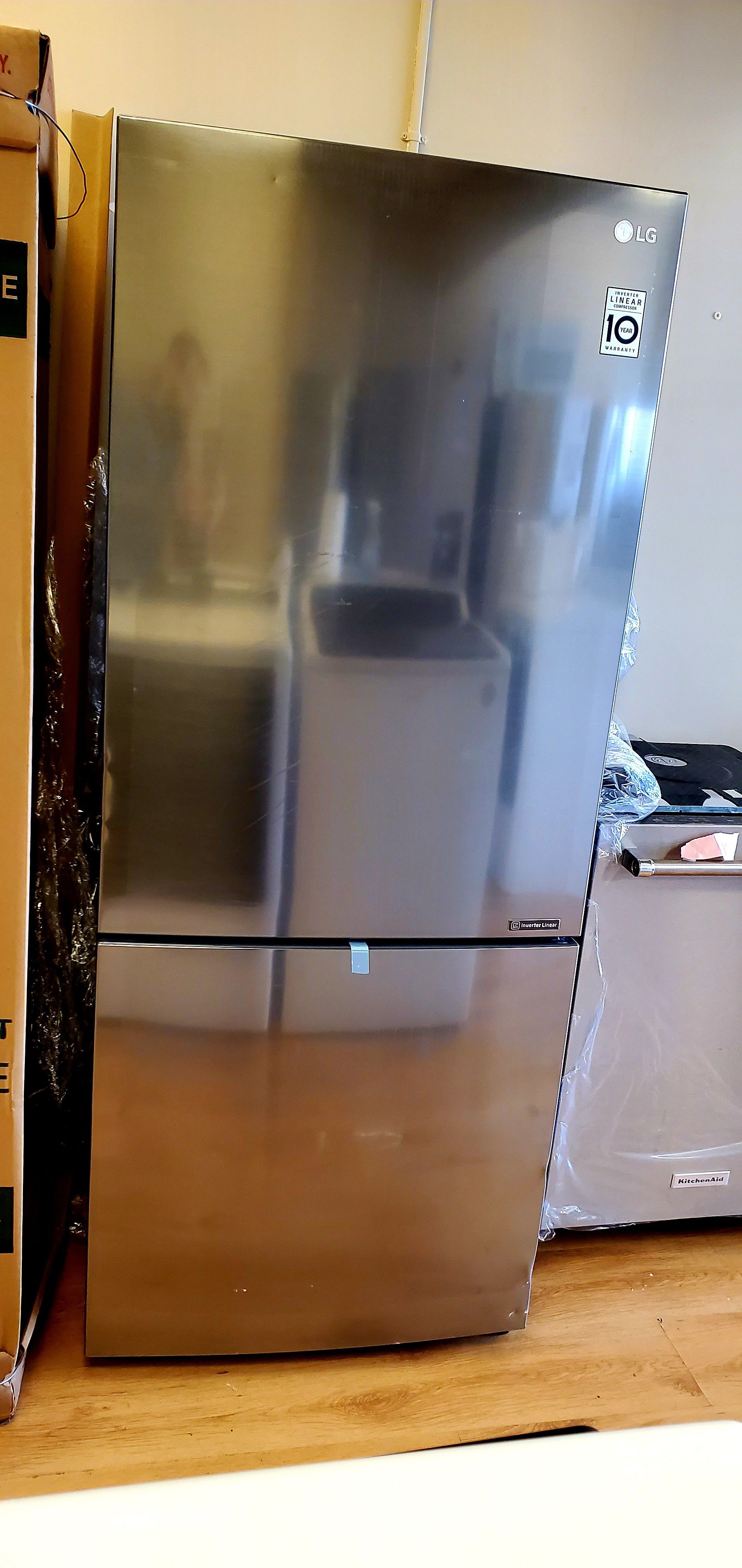 Brand new! LG refrigerator!