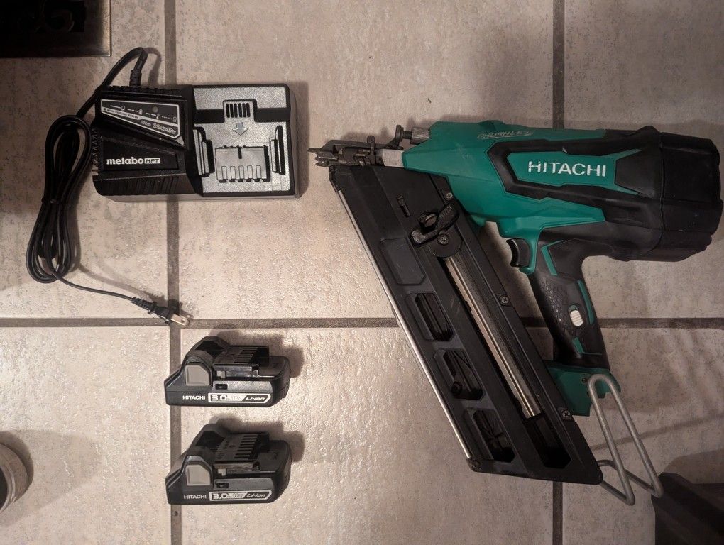 Hitachi 18v Brushless 30 Degree Framing Nailer Kit