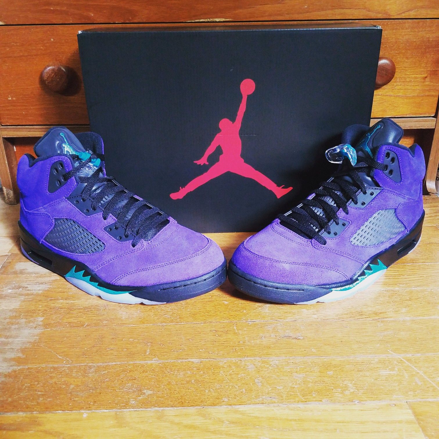 Nike Jordan 5 Alternate Grape Size 12.5
