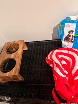 Dog cage/Items on sale