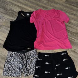 Women’s Nike Bundle Size S/M