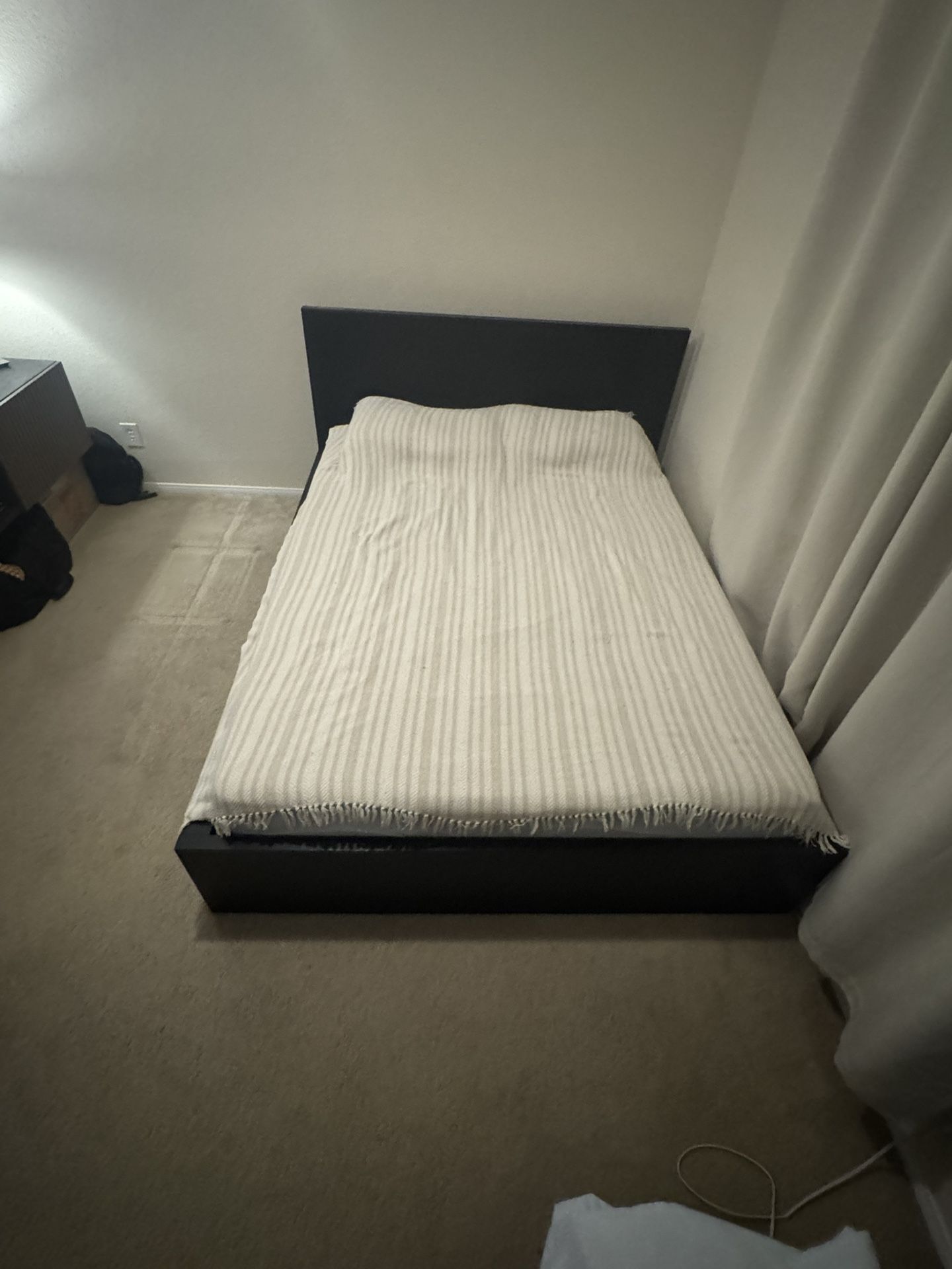 Queen Sized Bed With Two Storage Drawers