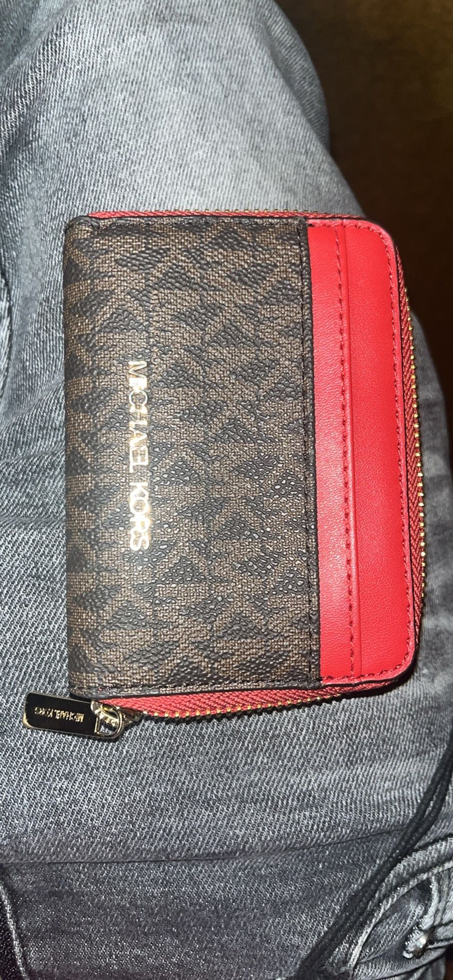 Michael Kors Jet Set Wallet.