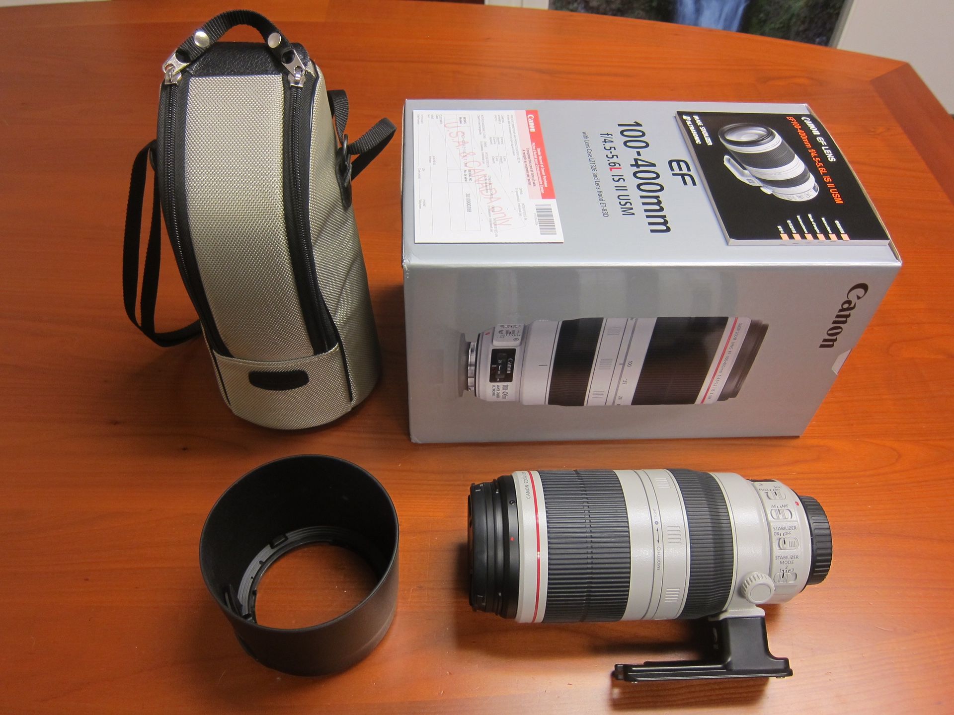 Canon EF 100-400mm f4.5-5.6L IS II USM Lens - Like New