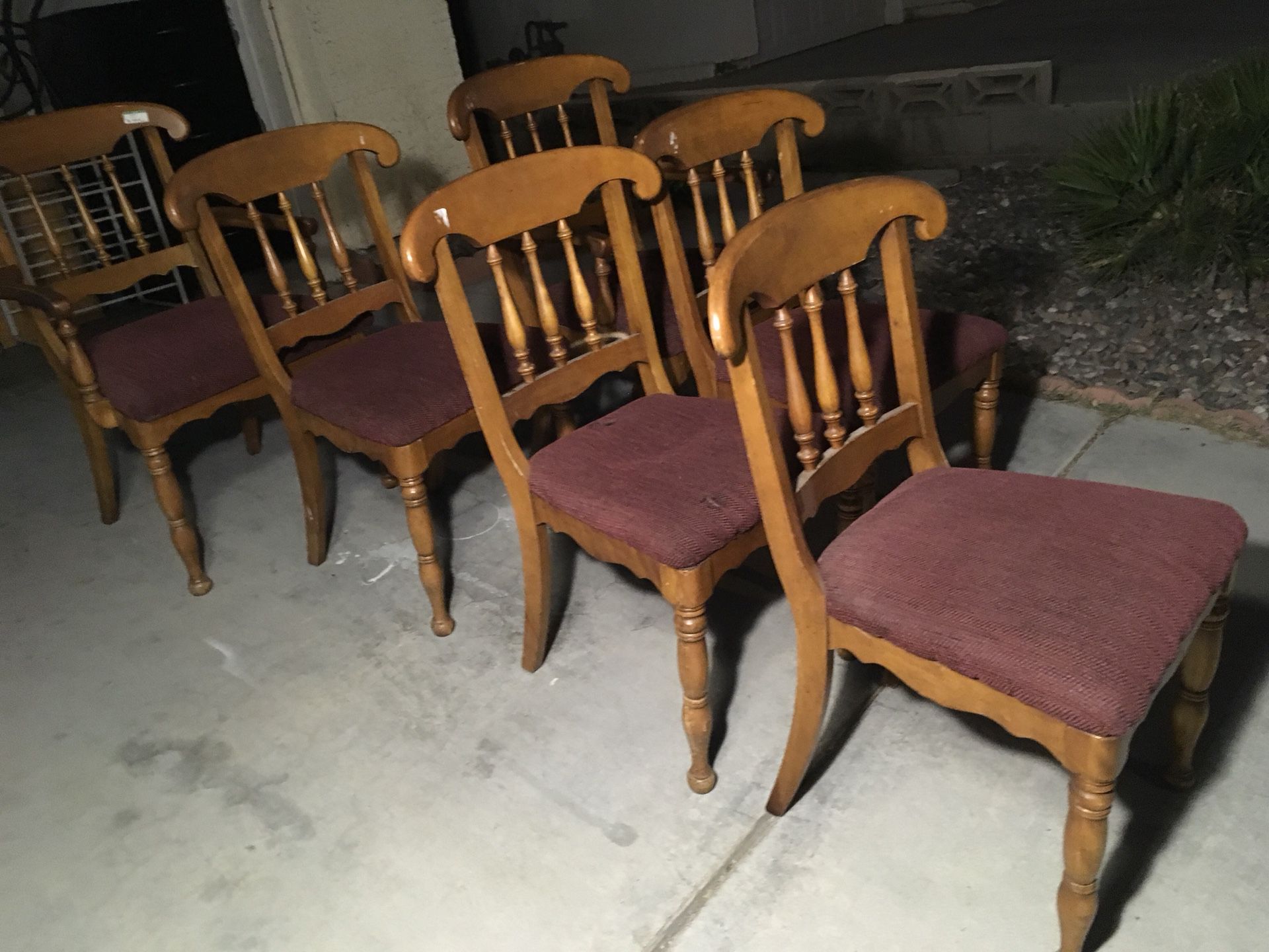 6 wooden Chairs