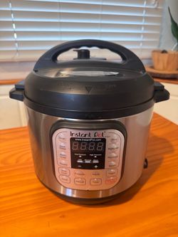 New Instant Pot  6QT Pressure Cooker
