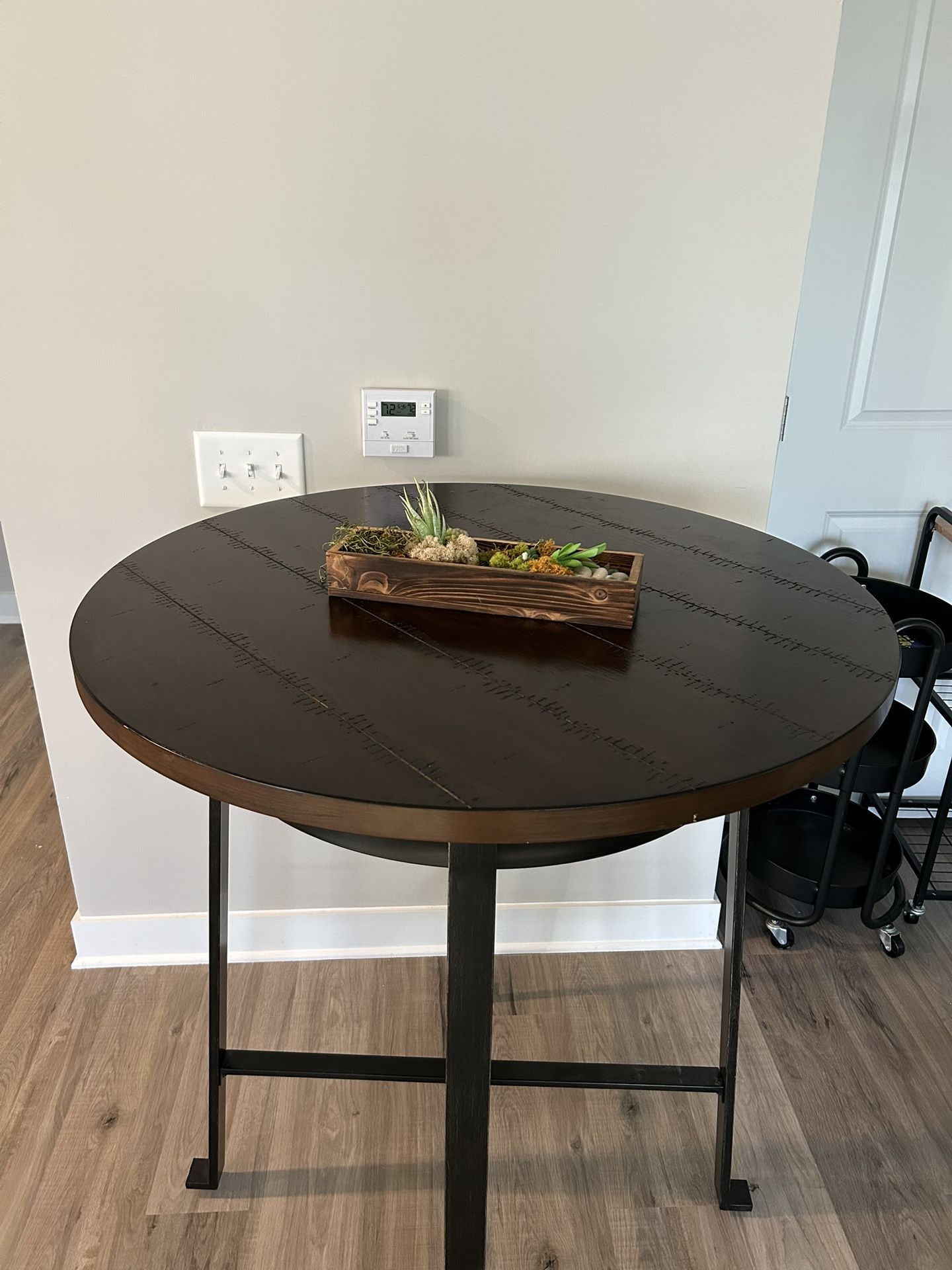 Bar Table