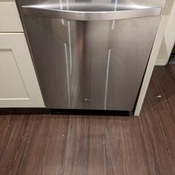 Whirlpool Stainless Steel Dishwasher 