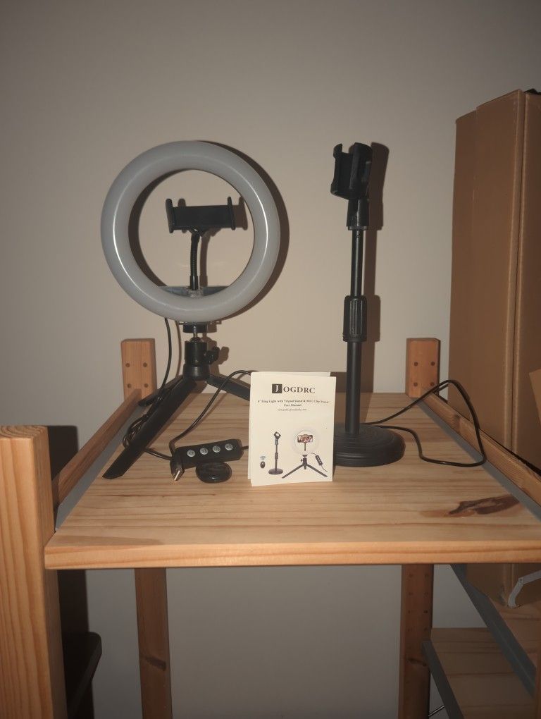 Light Ring, Phone Stand, Mic Stand