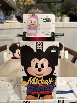 Mickey Family Cute Together 