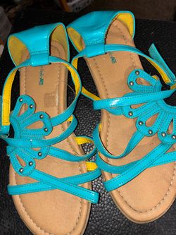American Eagle girls sandals size 3
