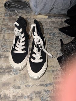Hightop Women’s Sneaker