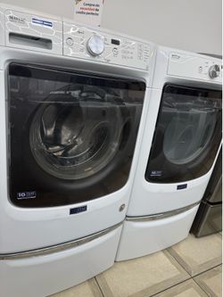 Electric Maytag washer and dryer setl