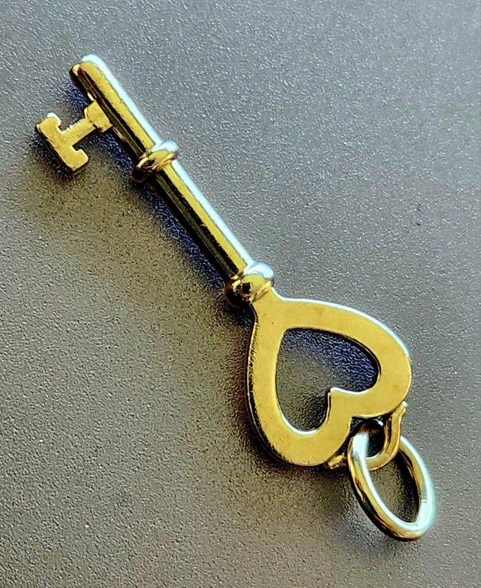 Tiffany & Co. 750 18k Yellow GOLD Skeleton Key Pendant