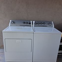 Whirlpool Washer And Dryer Electric Set 