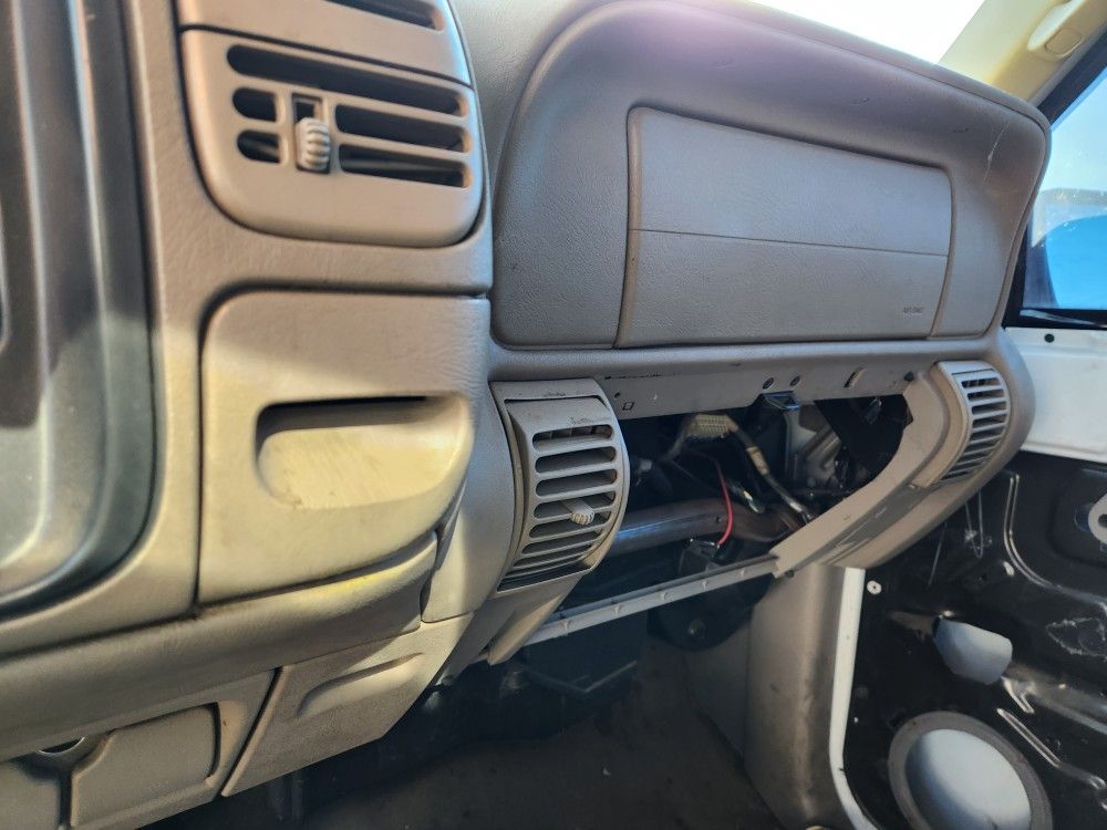 2000 GMC Truck Parts for Sale in Murrieta, CA OfferUp