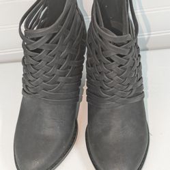 Missimo Black Woven Knit Boots Size 6.5