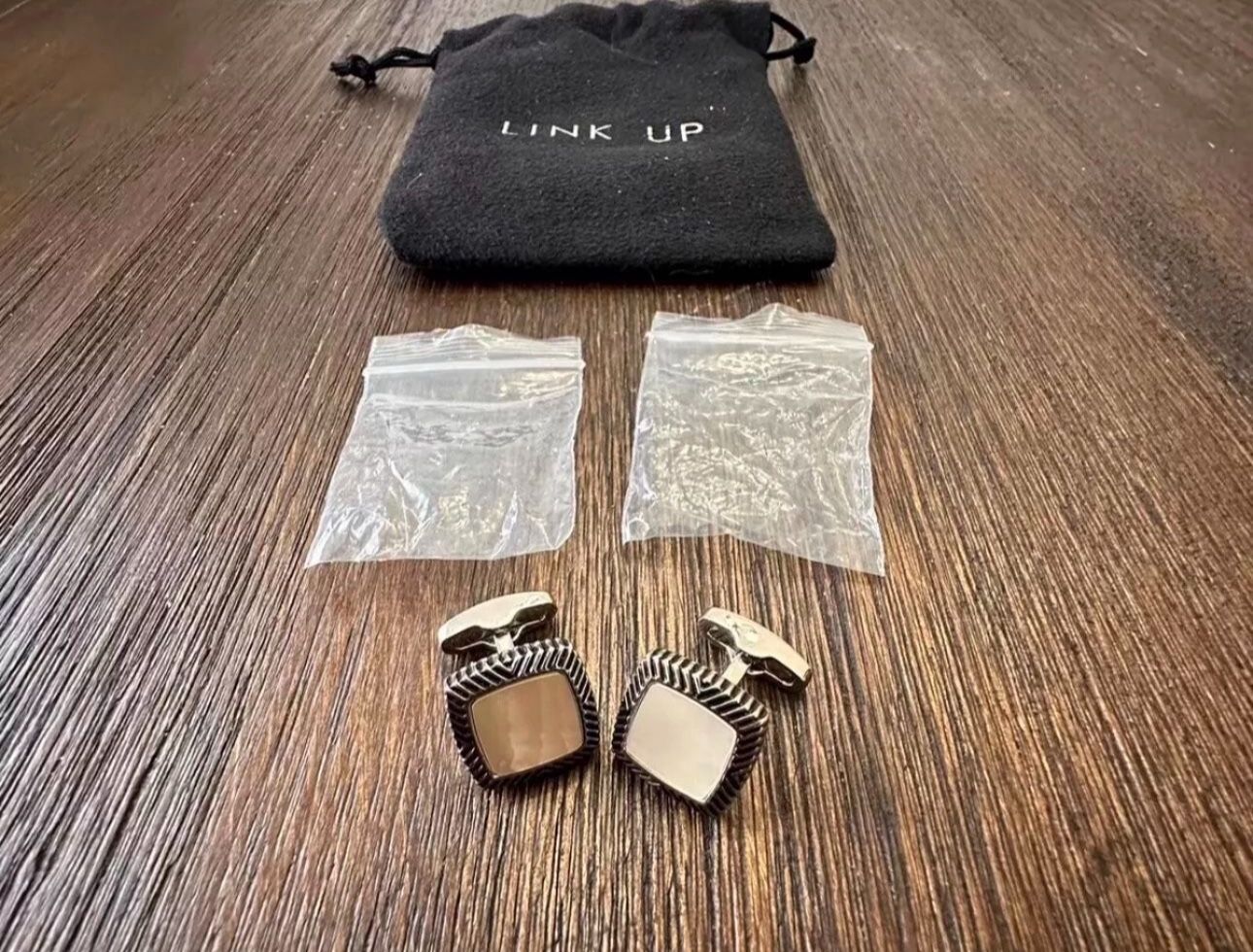 (Brand New) Soft Square Gemstone Inlay Cufflinks (white mother of pearl)