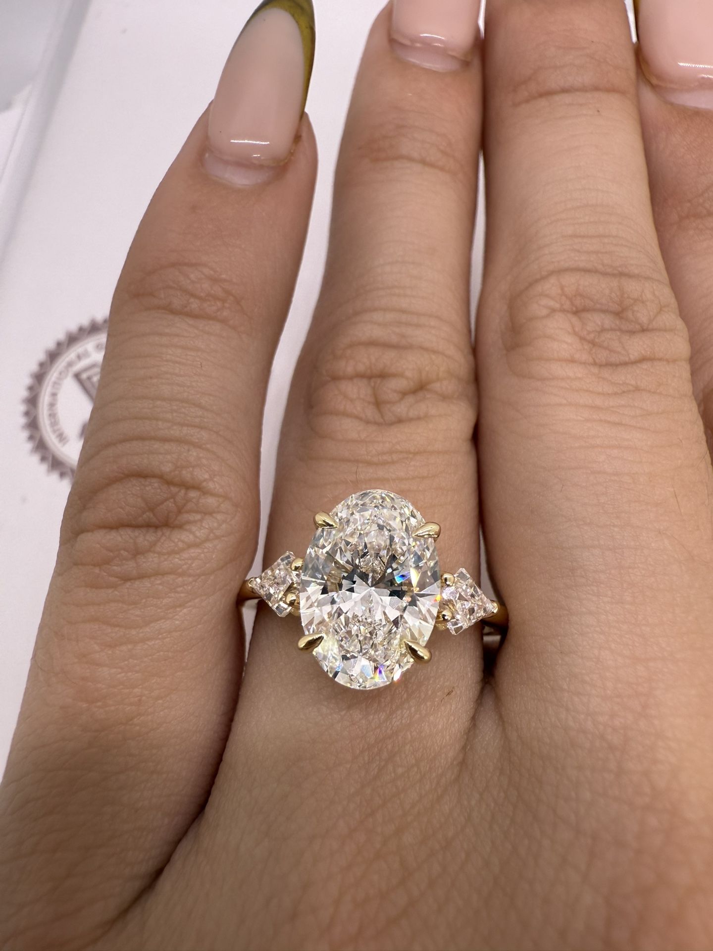 3.03 carat E VVS2 oval lab diamond center stone with kite side diamonds Engagement Ring