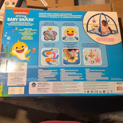 Pinkfong Baby Shark Activity Mat