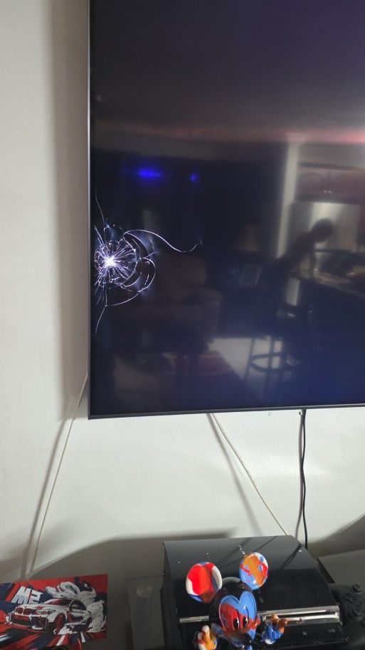 Samsung 85" Qled Tv For Parts