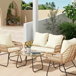New 4pc Patio Furniture Set. 