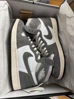 Jordan 1 washed black size 9 pre owned