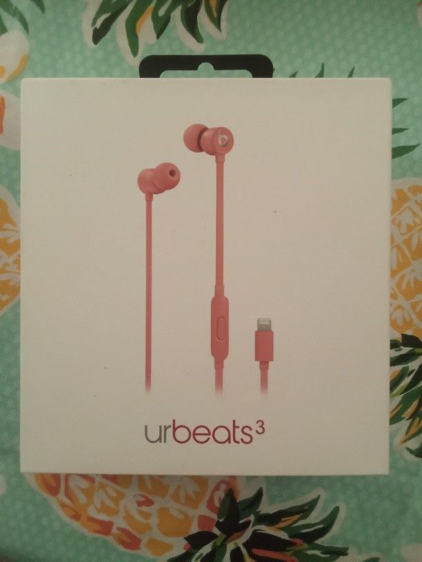 urbeats3  "Lighting" beat by Dr. Dre,Pink