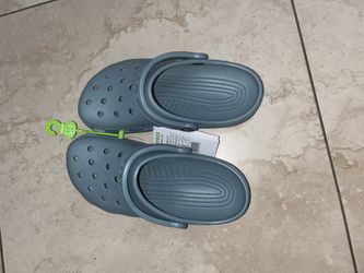 CROCS JUNIOR SIZE 6