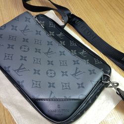 Luis Vuitton Cross Body men’s Bag