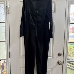 Beautiful Black jumpsuit - Size 6