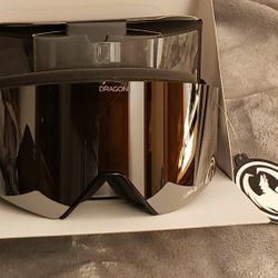 Brand NEW Dragon RVX Google With Bonus Lens 