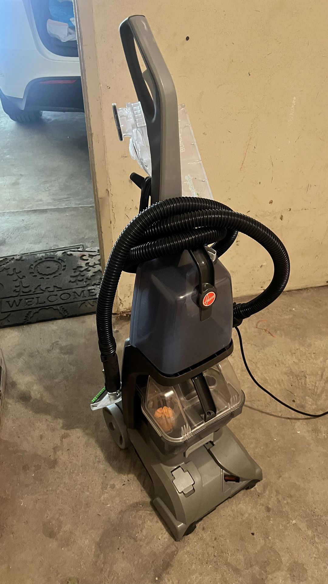 Carpet Washer Machine, Only Use Once Almost New. $30 Pick Up In Temple City