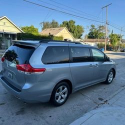 2012 Toyota Sienna LE