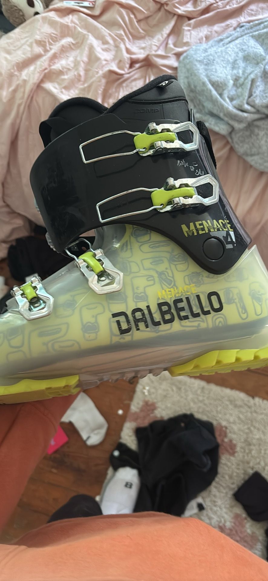 Ski and snowboard equipment