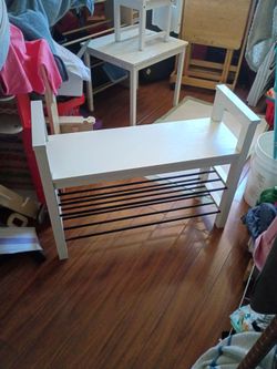 White shoes rack / bench